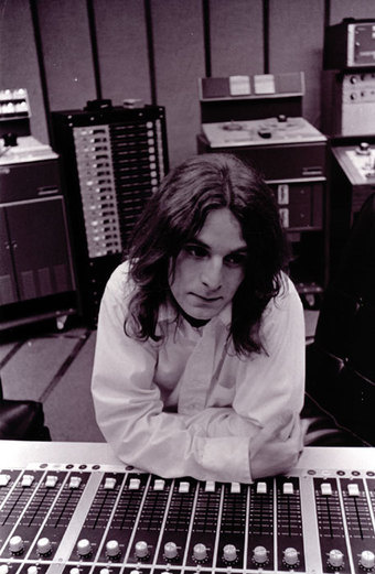 Illustration for article titled Getting High With Alex Chilton In Tuscaloosa, 1986-1990: An Oral History